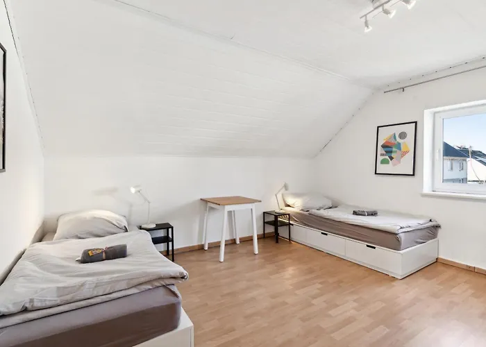 Reihenhaus Mit 2 Schlafzimmern *